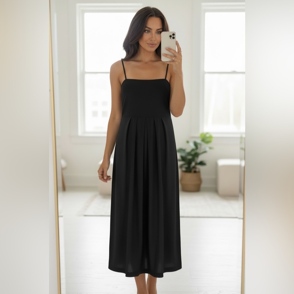 PLANET LOVING COMPANY
Day & Nightdress - Jet Black - Picture 1 of 2